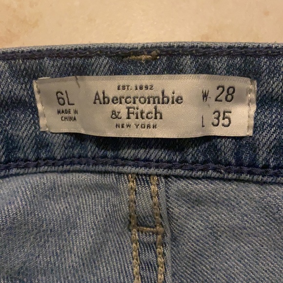 Abercrombie & Fitch Bootcut Jean - Picture 9 of 9